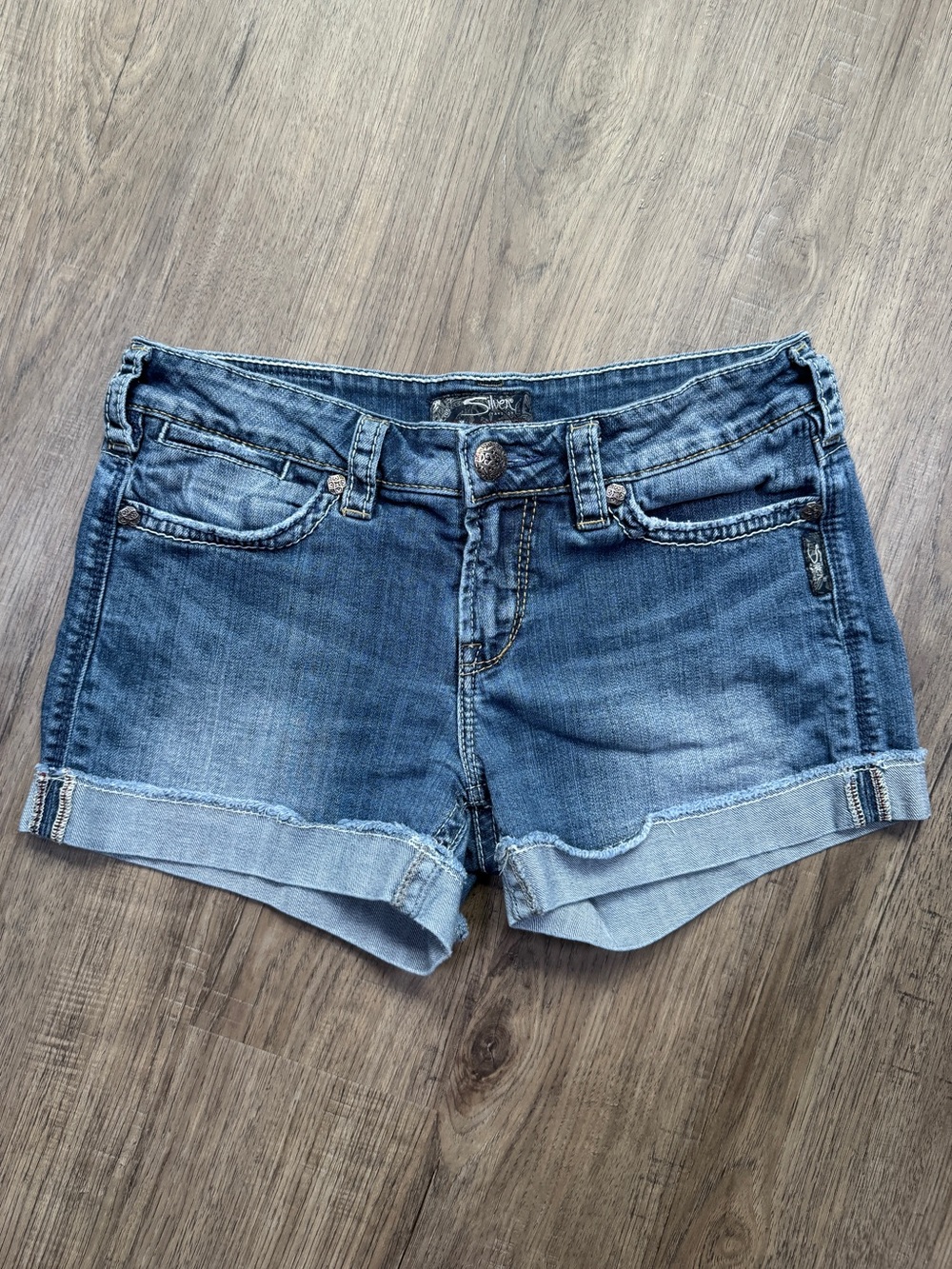 Silver Jeans Toni 3 1/2" Blue Denim Shorts - Size W29